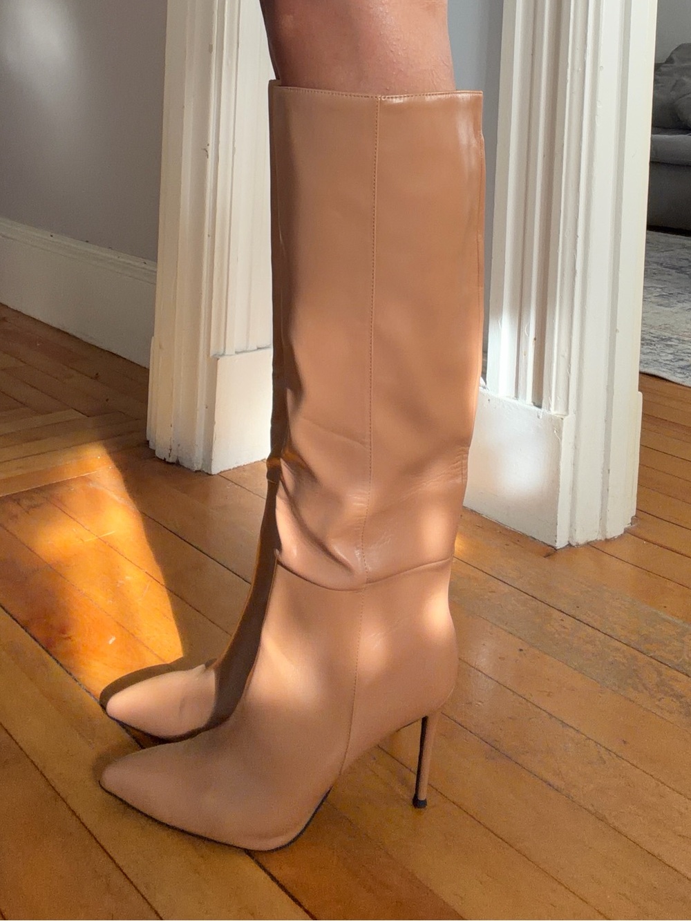 Jeffrey Campbell Nude Knee-High Pointed Toe Stiletto Boots 38.5 - Picture 3 of 4